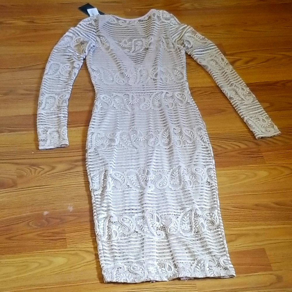 Nude zip front longsleeve paisley lace midi dress